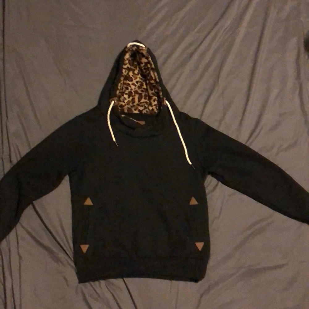 New Han Ton sweatshirt